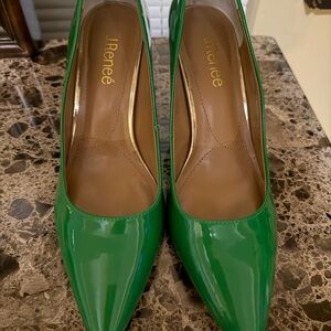 J.Renee Vibrant Green Patent Heels with Metal designer Heels! Never worn!
